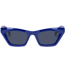 Cargar imagen en el visor de la galería, Capricornus - Electric Blue
